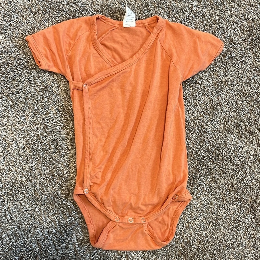Kate Quinn‎ Short Sleeve Bamboo Kimono Bodysuit Auburn Orange 12-18M